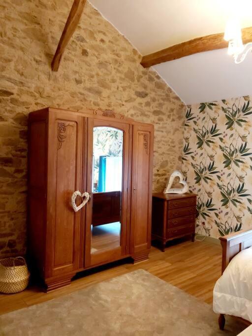 Beautiful 2 Bed Cottage With Swimming Pool Pageas Bagian luar foto