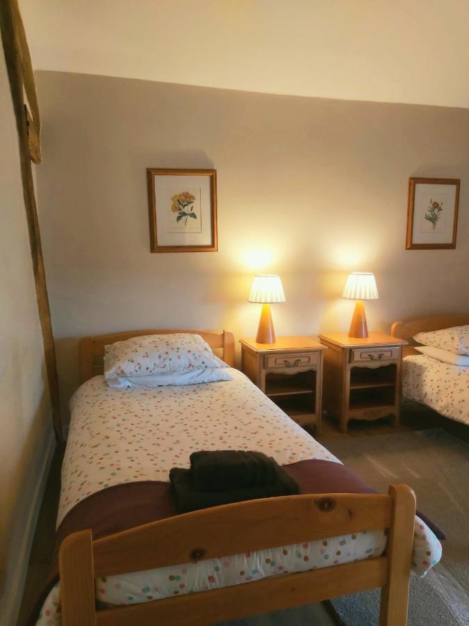 Beautiful 2 Bed Cottage With Swimming Pool Pageas Bagian luar foto