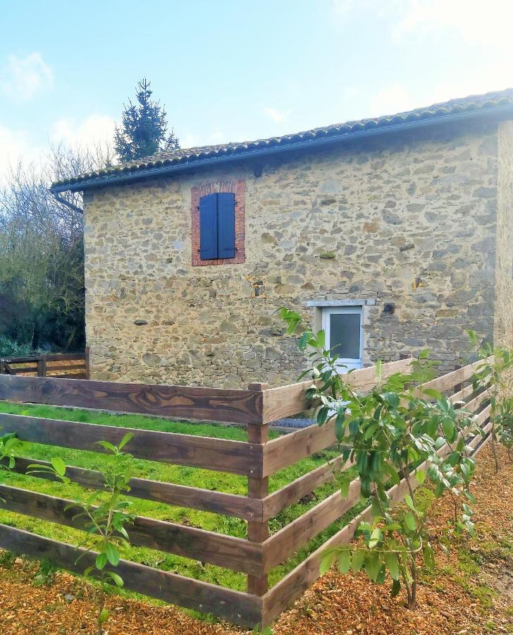 Beautiful 2 Bed Cottage With Swimming Pool Pageas Bagian luar foto