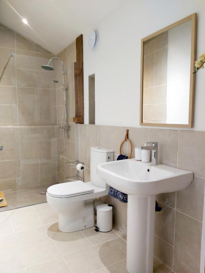 Beautiful 2 Bed Cottage With Swimming Pool Pageas Bagian luar foto